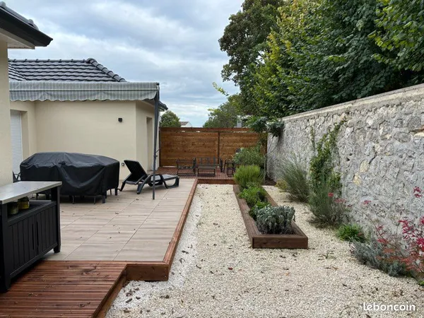 Maison de village récente sans travaux