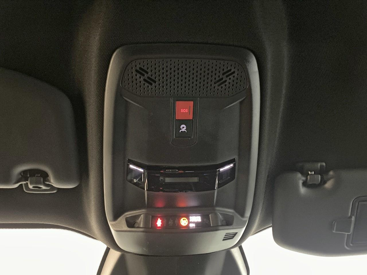 Peugeot 2008 hybrid 145 e-dcs6 gt — photo 19