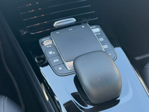 Mercedes Classe A 180 136 7G-DCT - AMG Line – 2021 – 80798 km – Essence – Boîte Automatique — photo 6