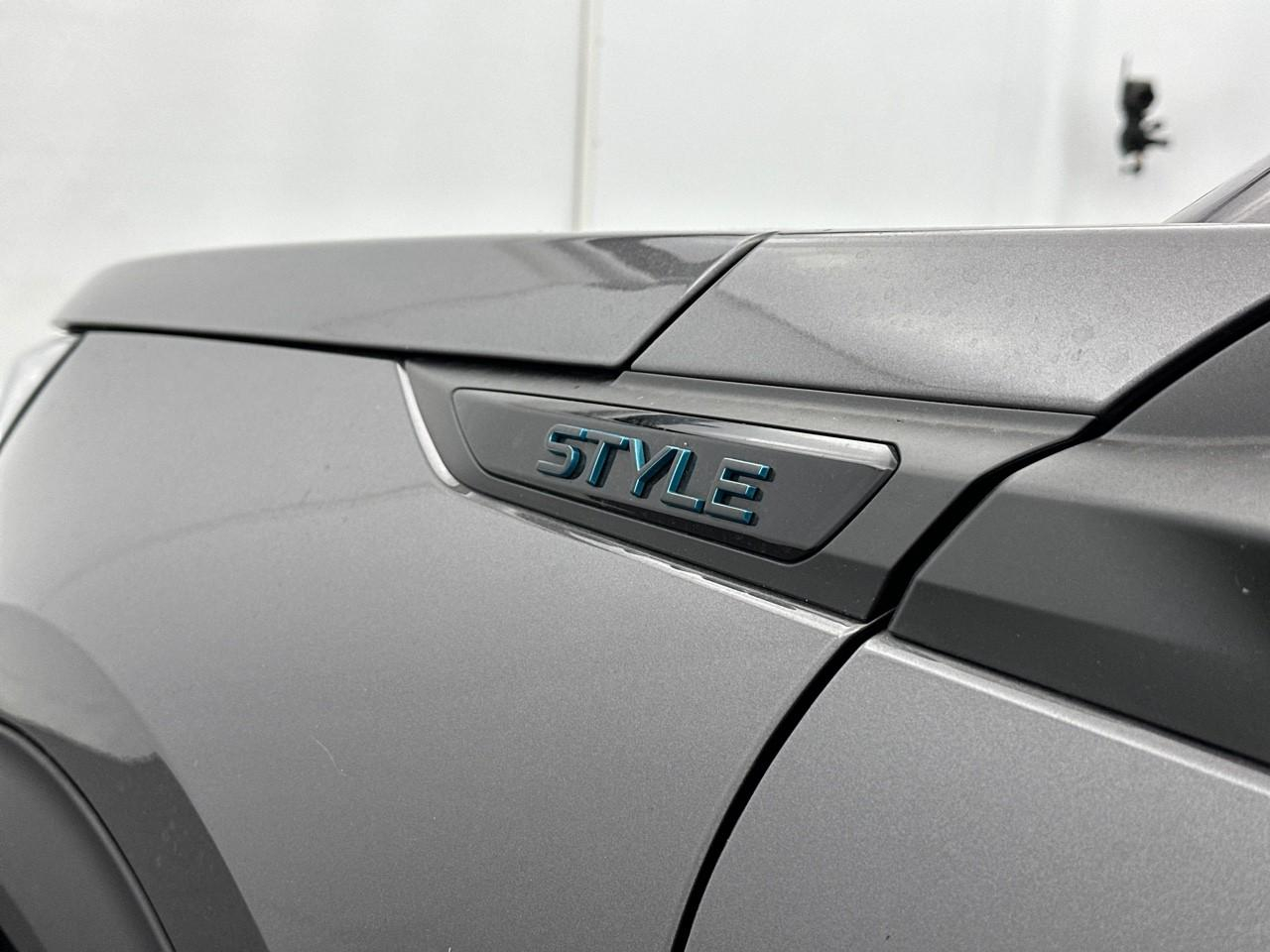 Peugeot 2008 puretech 130 s&s eat8 style — photo 32