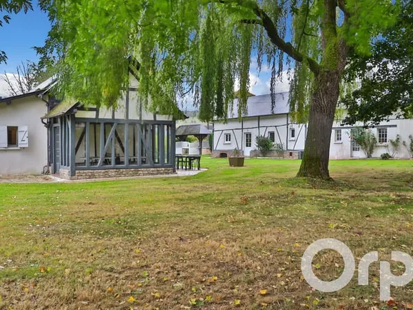 Maison 10 pièces 153 m²