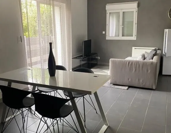 Appartement avec jardin ceyreste