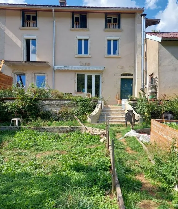 Photo 2