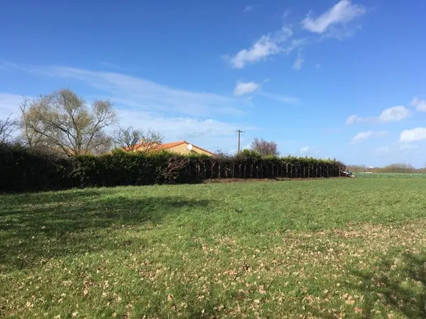 Terrain 691 m²