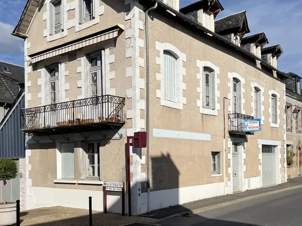 Maison 10 pièces 152 m²