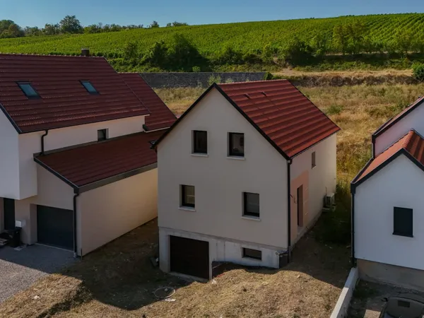 MAISON DE 103 M2 - PRÊT À DÉCORER