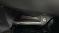 Toyota C-Hr 122h Edition 2WD E-CVT MY22 — photo 30