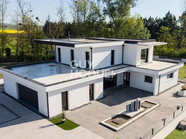 Villa de 210m² à Cellule