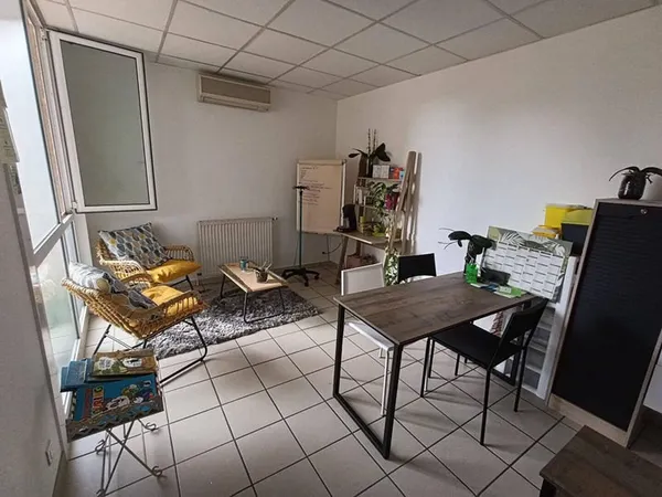 Local commercial 14 m²