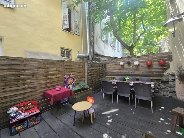 Immeuble 100 m²