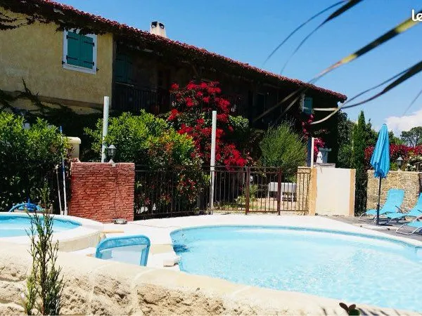 Logement 2 pers, vue mer, jardin