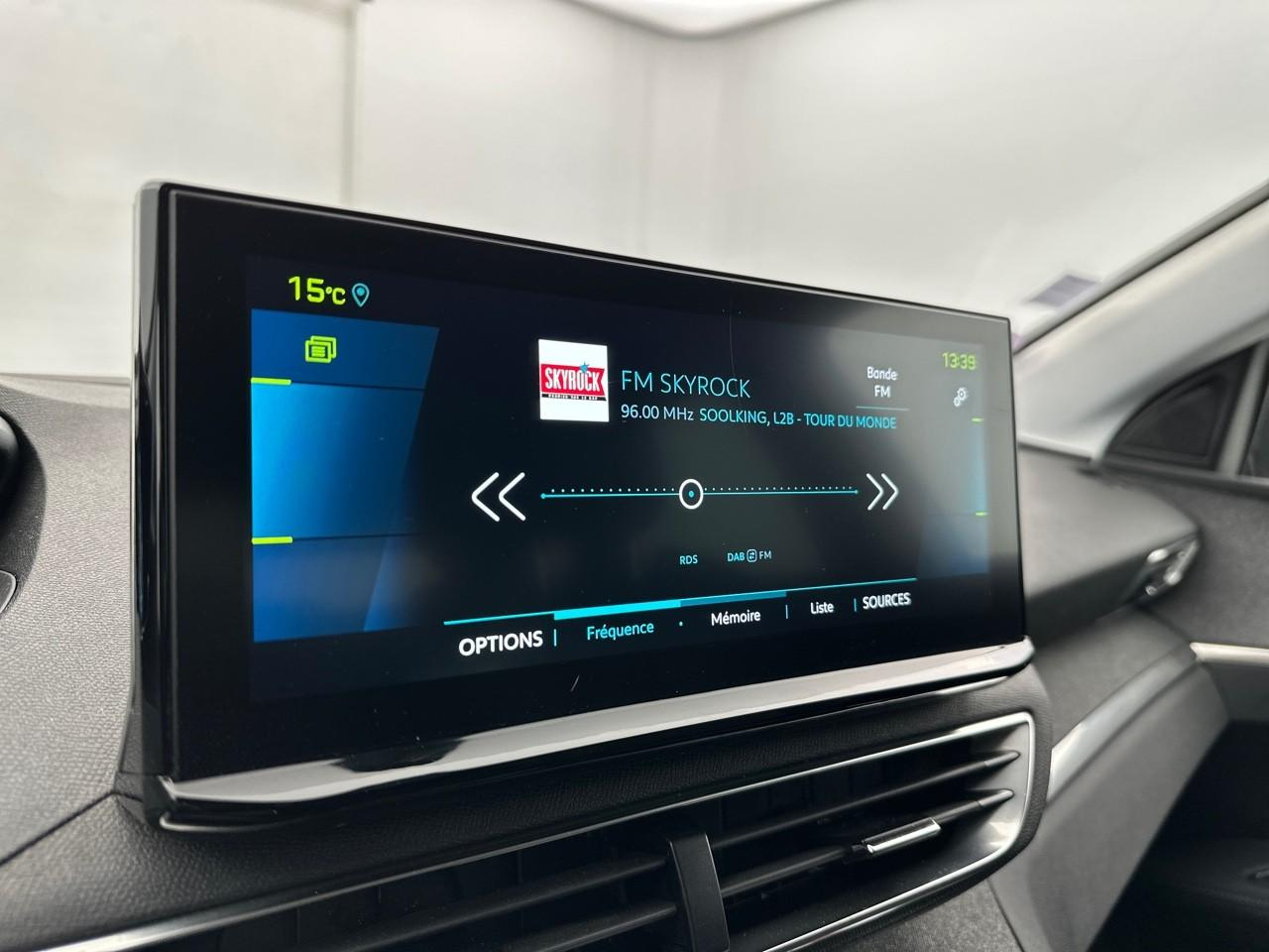 Peugeot 3008 hybrid 225 e-eat8 allure pack — photo 25