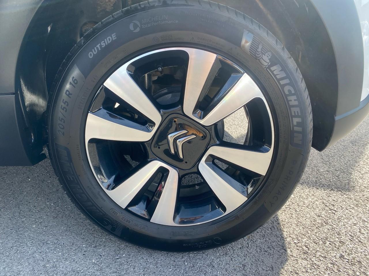 Citroën C3 1.2 puretech 83ch s&s max — photo 11