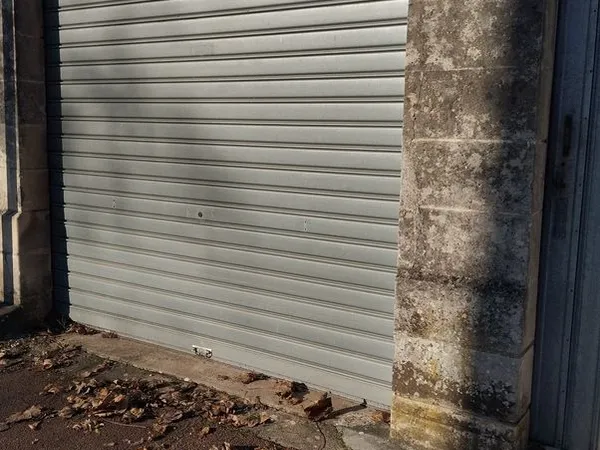 Location garage à saintes