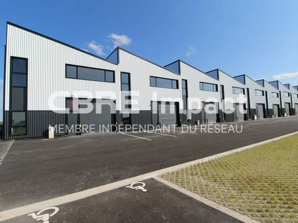 Local d'activité 456 m²