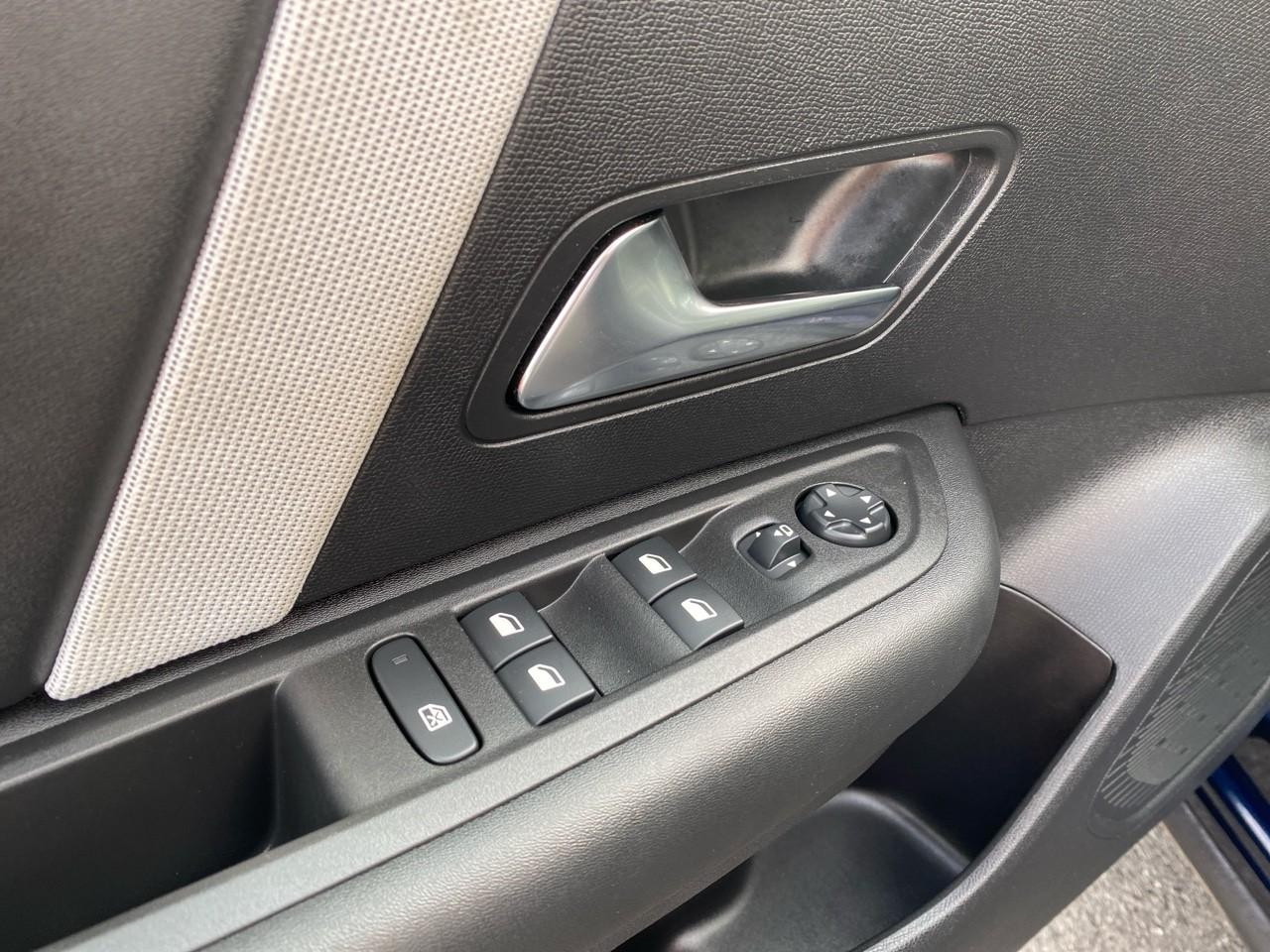 Citroën C4 1.2 hybride 136ch s&s max automatique — photo 13