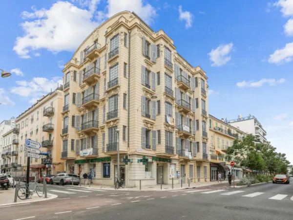 Carré d'Or, appartements bourgeois du T1 au T4.