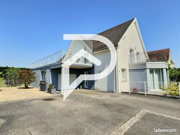 Maison 7 pièces 200 m²
