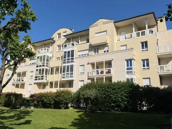 A VENDRE Appartement Enghien Les Bains 4 pièce(s) 79 m²