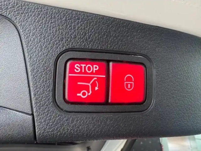 Mercedes Gla 200 d 4matic amg line — photo 34