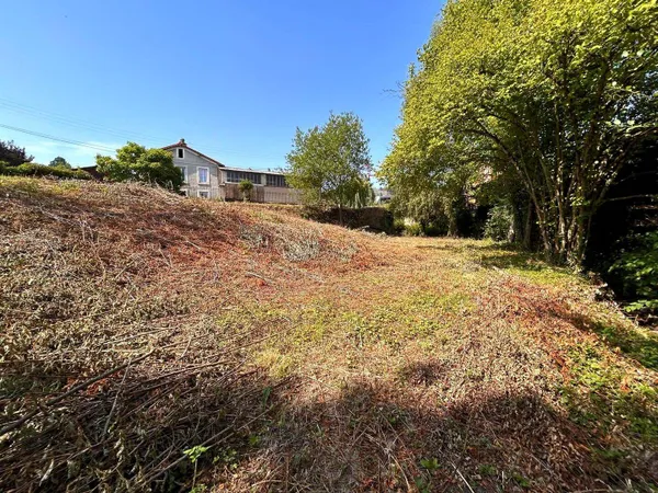 Terrain 1235 m²