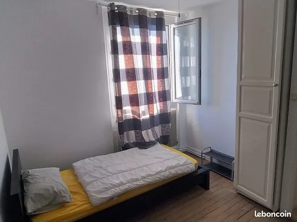 Sous-location d'une chambre meublée à Bordeaux