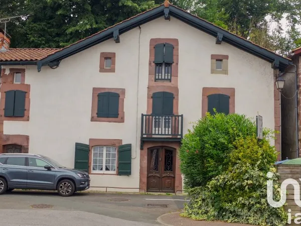 Maison 8 pièces 197 m²