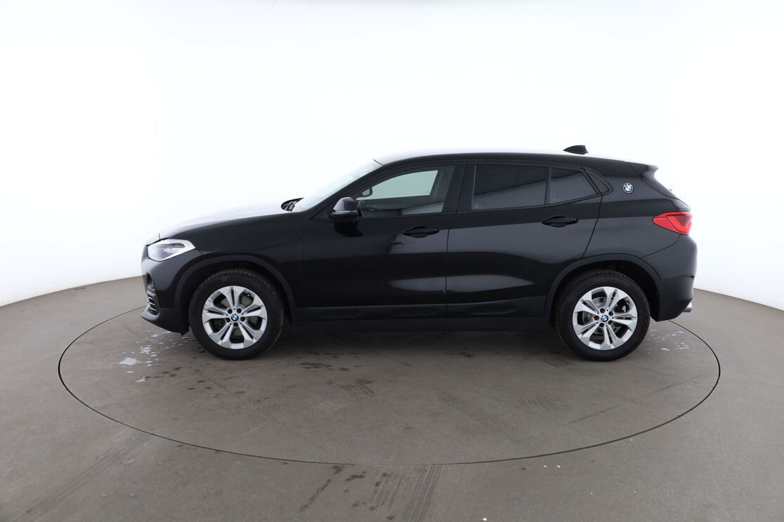 BMW X2 sDrive18dA Lounge — photo 2