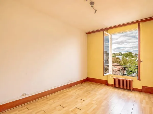 Suresnes - 33,57 m² à fort potentiel, au coeur d'un quartier vivant