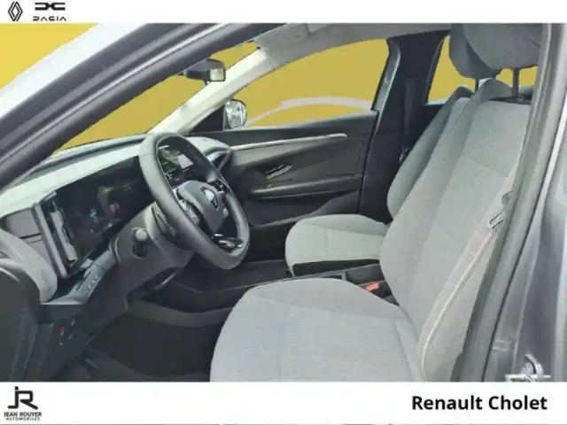 Renault Megane e-tech electric ev40 130ch equilibre standard charge -b — photo 3