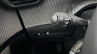 Peugeot 2008 1.2 PureTech 130ch S&S Allure Pack — photo 23