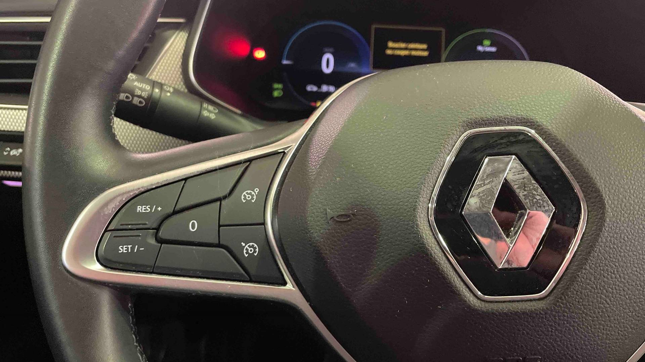 Renault Arkana E-Tech hybride 145 - 22 — photo 18