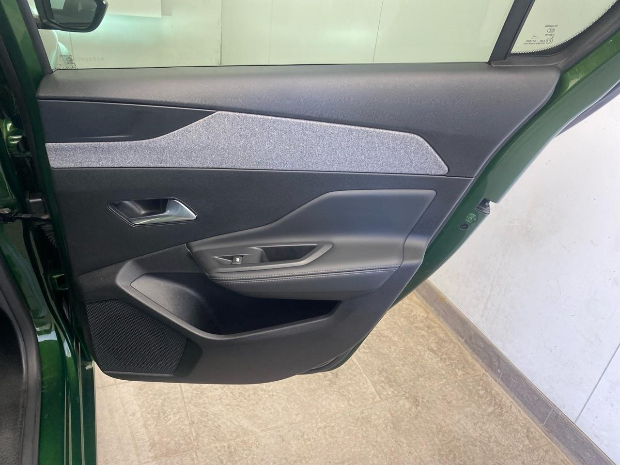 Peugeot 308 sw puretech 130ch s&s bvm6 allure pack — photo 23