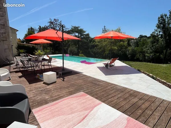 Villa en pierres, rénovée, avec piscine
