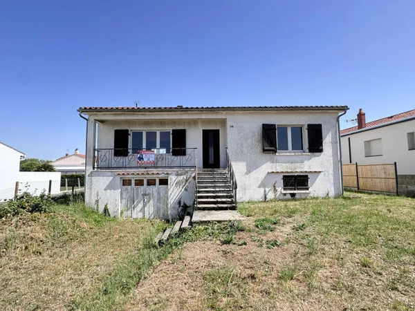 Maison sur sous sol à rénover proche centre ville