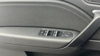 Renault Captur 1.6 E-Tech hybride 145ch Techno Fast Track — photo 19