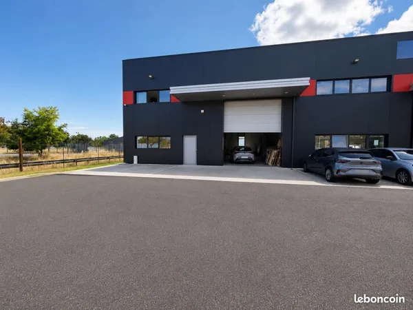Bureaux 288 m² BLANQUEFORT