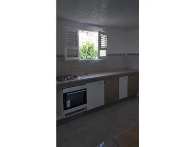 Maison T3 de 80 m2 située dans la commune du CARBET libre à novembre 2026