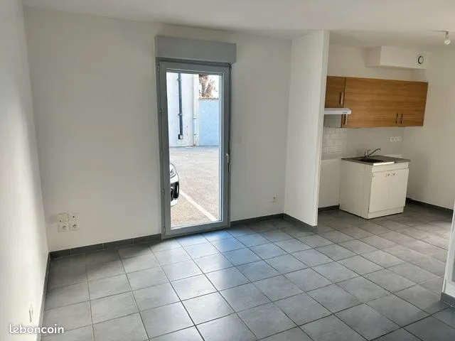 Photo 2