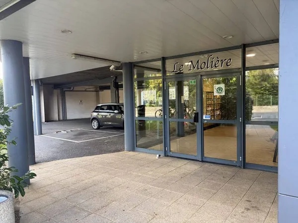 Local commercial 90 m²