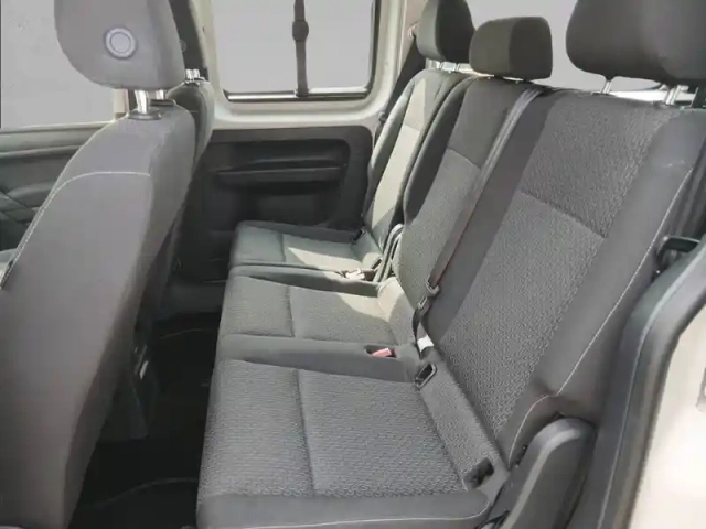 Volkswagen Caddy maxi 2.0 tdi 102 tpmr — photo 12