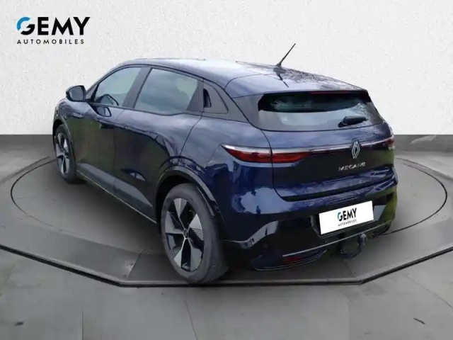 Renault Megane e-tech ev60 220 ch super charge — photo 7
