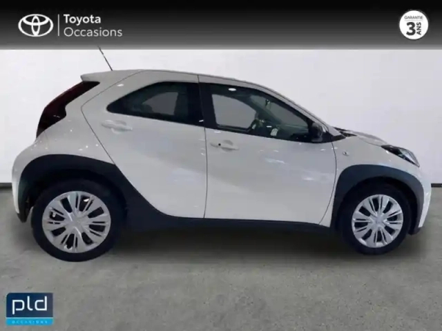 Toyota Aygo X 1.0 vvt-i 72ch dynamic — photo 4