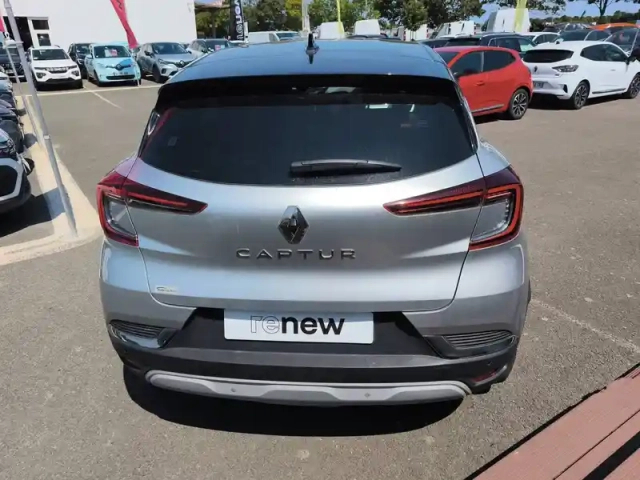 Renault Captur mild hybrid 160 edc — photo 4