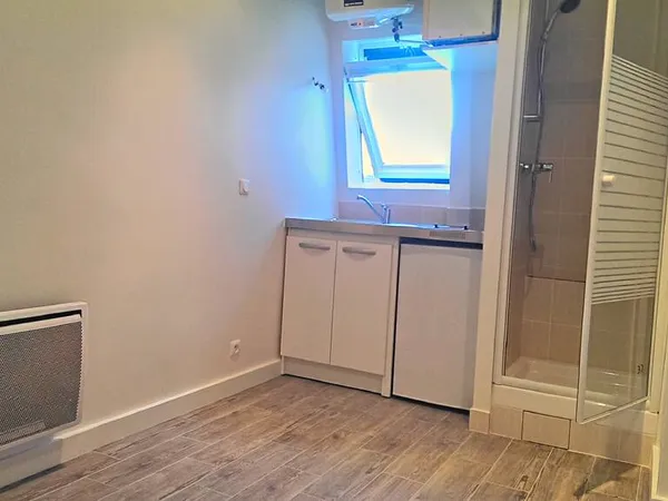 Chambre de service 1 pièce 10 m²