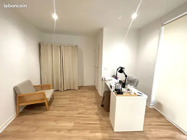 Local commercial 28 m² FRONTIGNAN