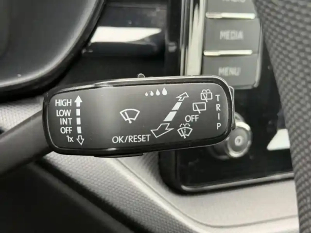 Skoda Fabia 1.0 mpi 65ch active — photo 14