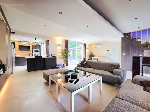 Maison 7 pièces 130 m²