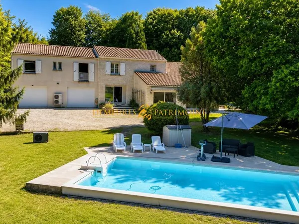 Maison de luxe 10 pièces 264 m²