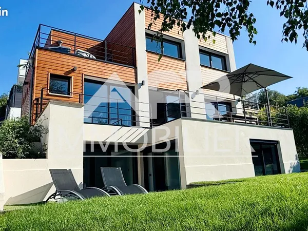 Propriété 6 pièces 225 m²